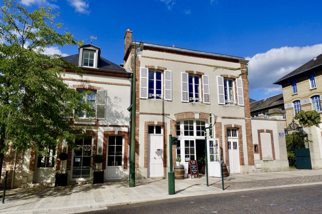 Hotel Le 25Bis by Leclerc Briant Epernay Champagne/France Hotel Le 25Bis by Leclerc Briant Epernay Champagne/France - best hotels Champagne & Honfleur